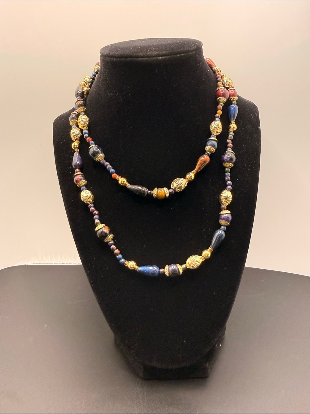 Vintagecore Necklace - Polished Stone Beads - Gold Black Tone Fashion Necklace
